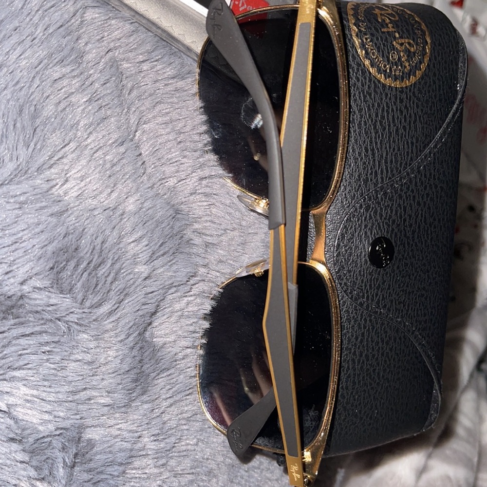 RayBan Women’s sunglasses, never used. - Picture 6 of 6